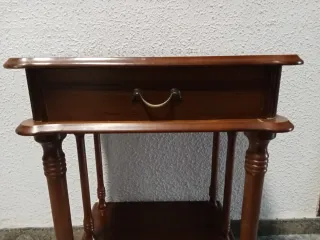 Mueble auxiliar de madera