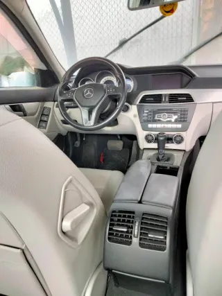 Mercedes-Benz Clase C 2011