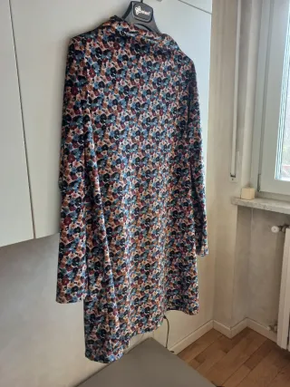 Abito in velluto fantasia