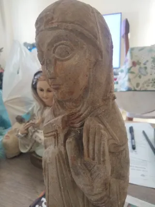 Antigua Estatuilla Virgen María