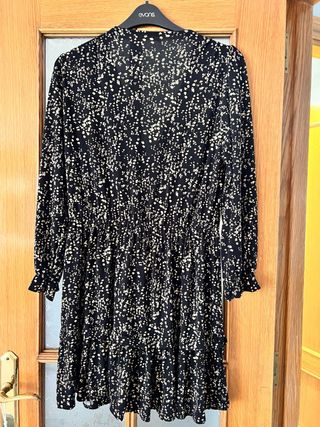 Vestido Mango Negro Estampado Flores