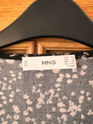 Vestido Mango Negro Estampado Flores