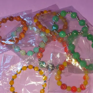 Braccialetti con perline