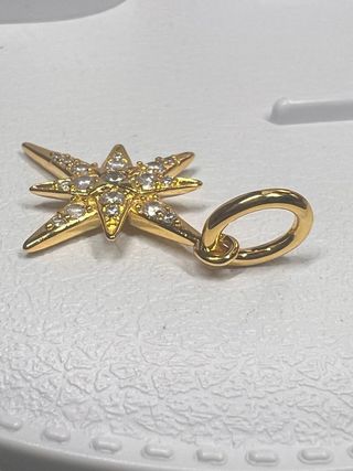 Dije Pandora Estrella Dorada