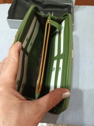 Cartera monedero Zerimas verde y dorada