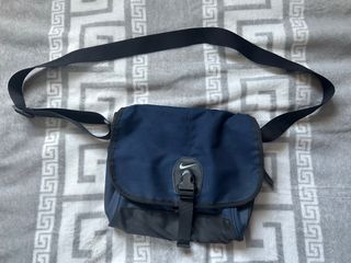 Bandolera Nike Cordura Azul y Negra