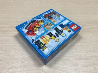 LOTE PACK TRES SET LEGO CITY 60100 + 60106 + 60127