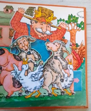 Libro musical/PopUp La graja MacDonald De 0/4 años