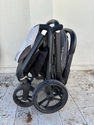 Carrito de bebé BeCool.