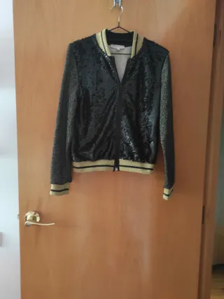 Chaqueta bomber lentejuelas negro y dorado