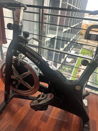 Bicicleta Estática DKN Utility 61