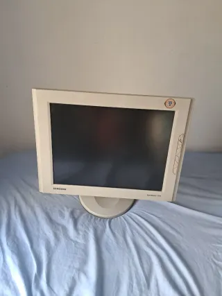 Monitor Samsung SyncMaster 151s Blanco