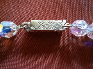 Collar gargantilla de cuentas de cristal de roca.