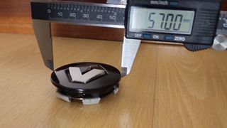 Tapa de buje. Llanta. Mitsubishi