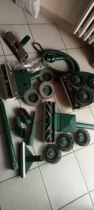 Accessori Folletto - Varie Spazzole e Tubi