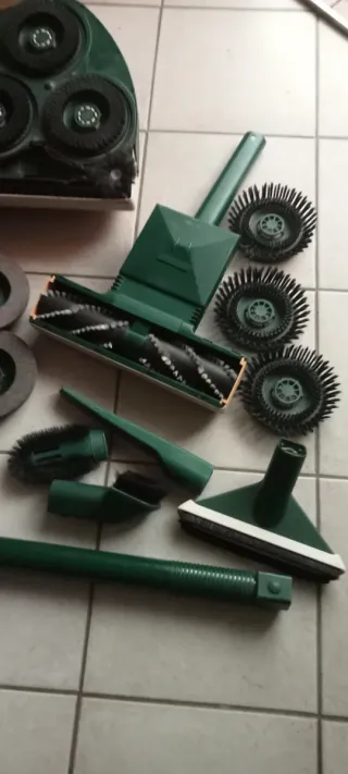 Accessori Folletto - Varie Spazzole e Tubi