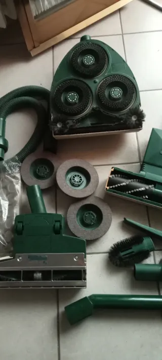 Accessori Folletto - Varie Spazzole e Tubi