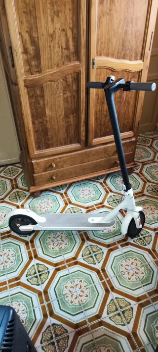 Patinete Eléctrico Xiaomi Blanco 9.000 kilómetros