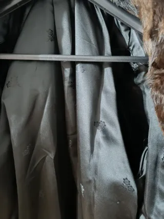 Abrigo de piel marrón