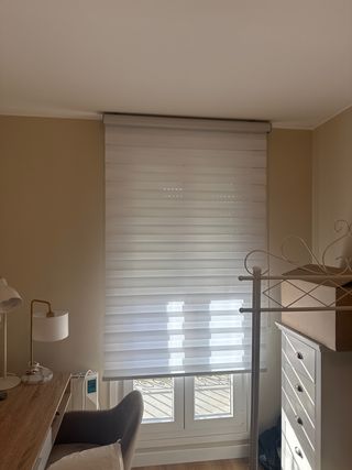 Tenda a rullo bianca