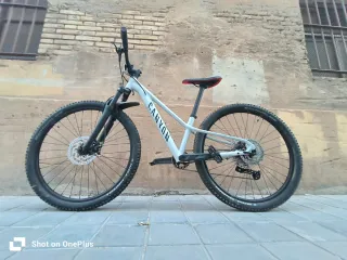 Bicicleta Canyon Young Hero  Talla M 27.5 Pulgadas