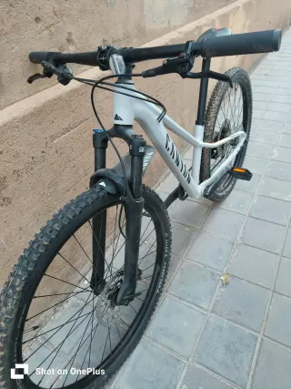 Bicicleta Canyon Young Hero  Talla M 27.5 Pulgadas