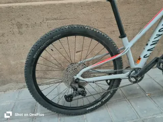 Bicicleta Canyon Young Hero  Talla M 27.5 Pulgadas