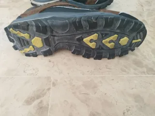 Zapatillas senderismo hombre marrones