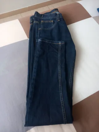 Pantalón vaquero Zara chico Talla M