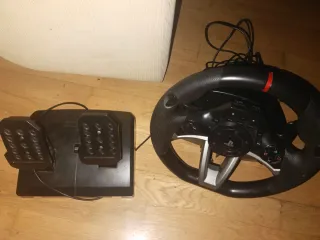 Volante Hori PS4/PS3/PC como nuevo