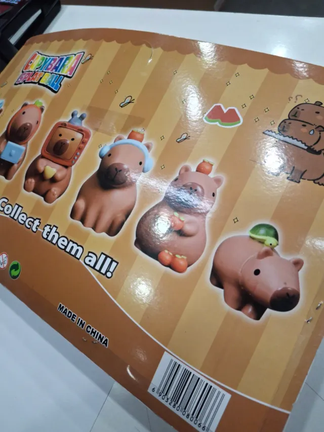 Lote 6 Muñecos Capybara Splat Ball
