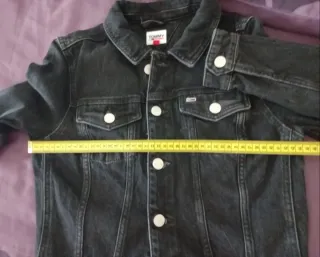 Cazadora vaquera Tommy Hilfiger negra Talla S