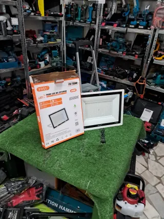 Faro LED Esterno Foyu 200W 6500K