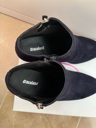 Botines azul marino ante tacón