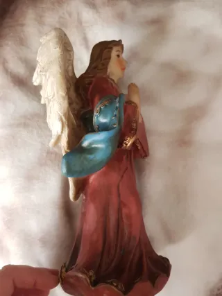 Figura Ángel Belén de Resina