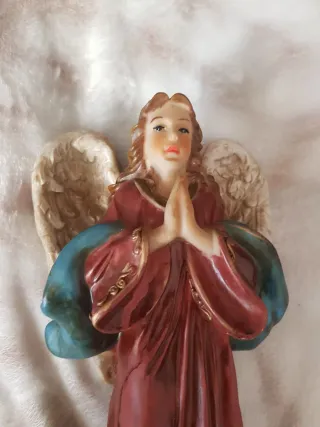 Figura Ángel Belén de Resina