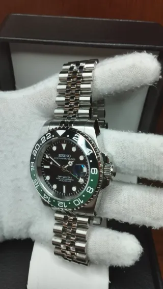Reloj Seiko Mod GMT-Master II Sprite Verde Negro
