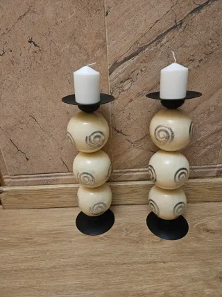 Candelabros de metal