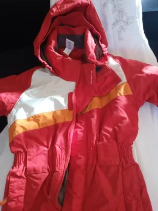 Mono de nieve infantil rojo