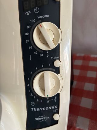 Thermomix TM21 con accesorios
