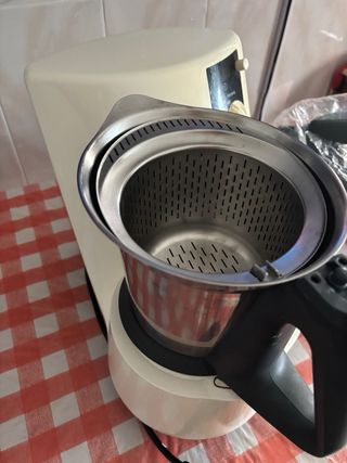 Thermomix TM21 con accesorios