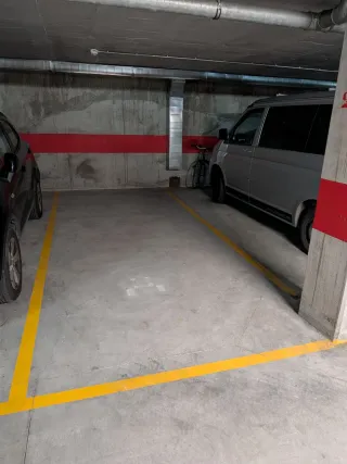 PLAZA GARAJE GRANDE.