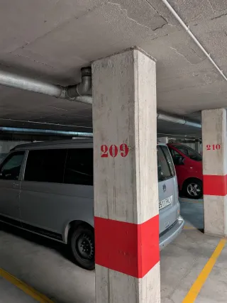 PLAZA GARAJE GRANDE.