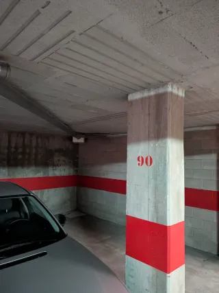 PLAZA GARAJE GRANDE.