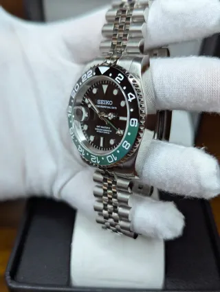 Reloj Mod Seiko GMT-Master II Sprite Verde Negro