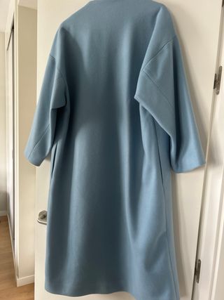 Abrigo azul celeste de paño