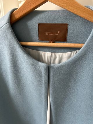 Abrigo azul celeste de paño