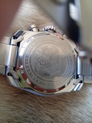 Reloj Festina Chronograph Dorado y Plateado