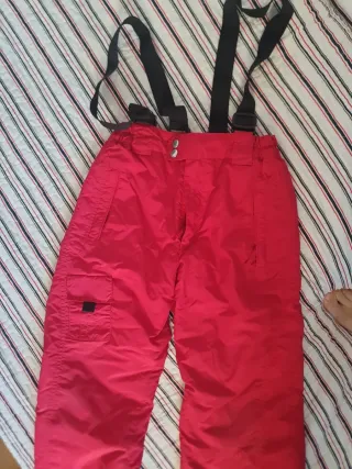 Pantalón de nieve para niño/niña. Talla 6, 7.
