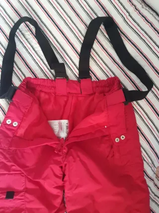 Pantalón de nieve para niño/niña. Talla 6, 7.
